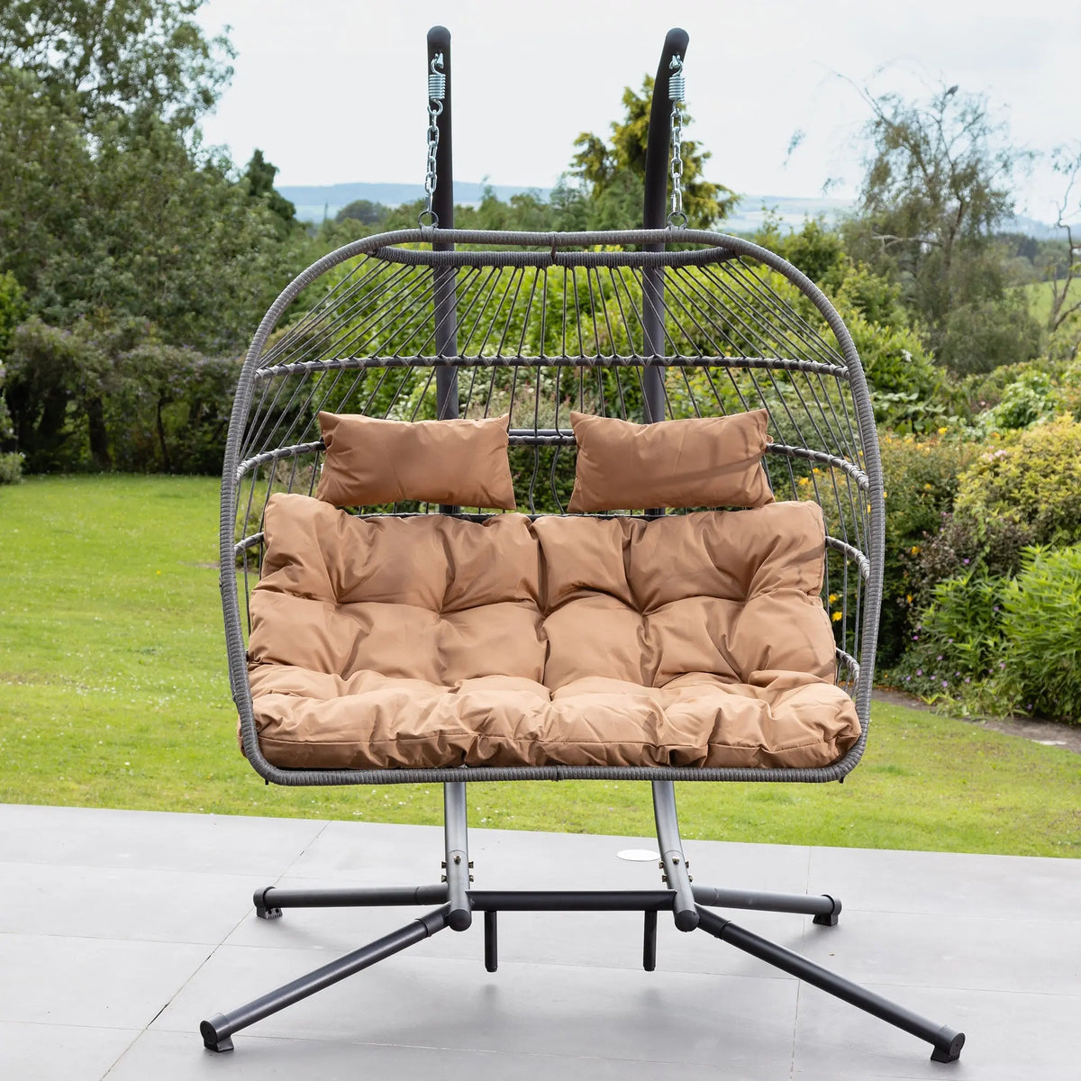 Fauteuil suspendu finition naturelle marron et gris sur pied noir | Maldives My Store