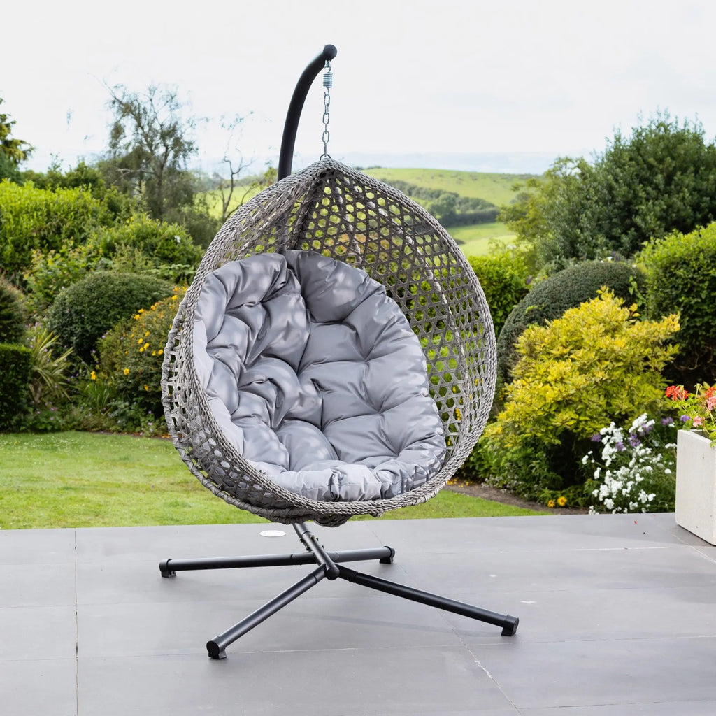 Fauteuil suspendu finition naturelle argent et gris sur pied noir | Phuket My Store