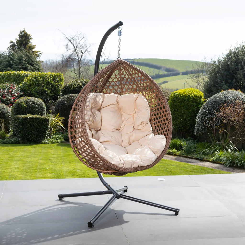Fauteuil suspendu finition naturelle blanc crème et marron sur pied noir | Phuket My Store