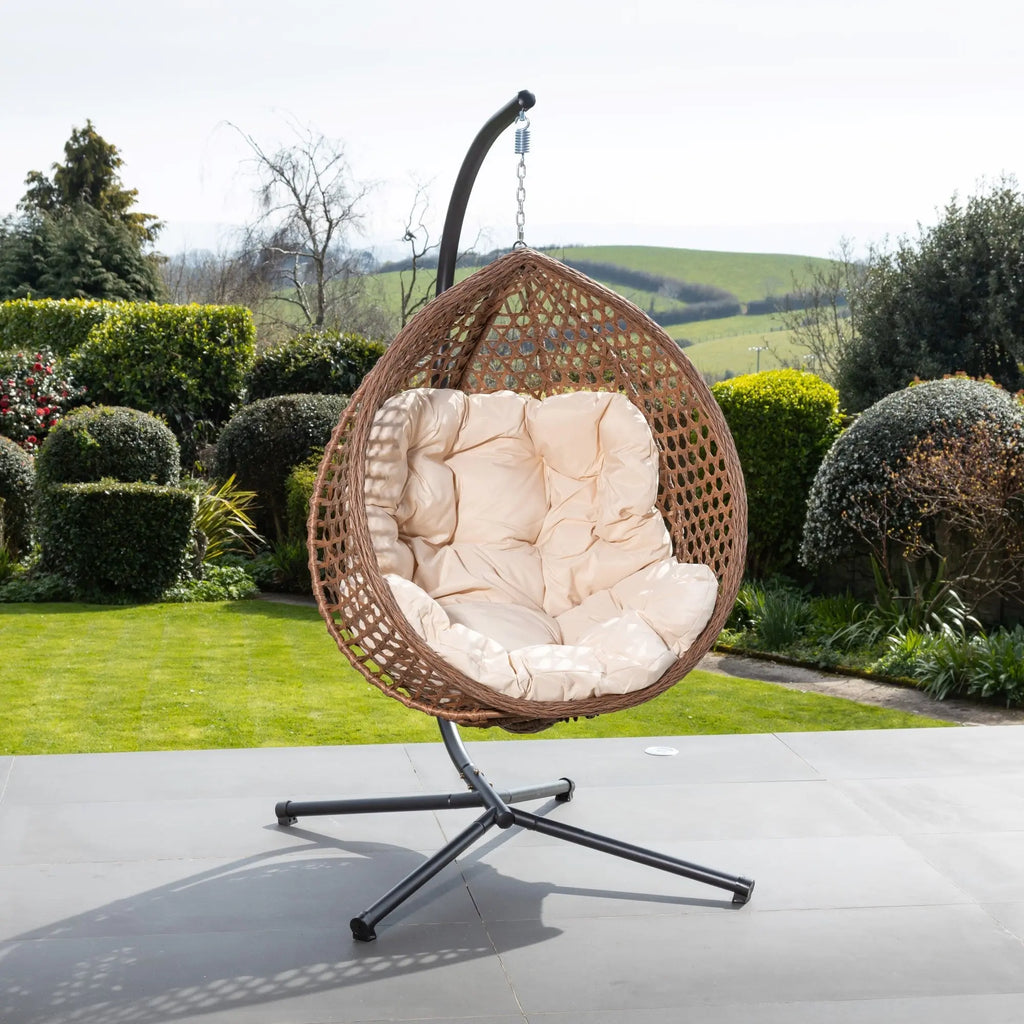 Fauteuil suspendu finition naturelle blanc crème et marron sur pied noir | Phuket My Store