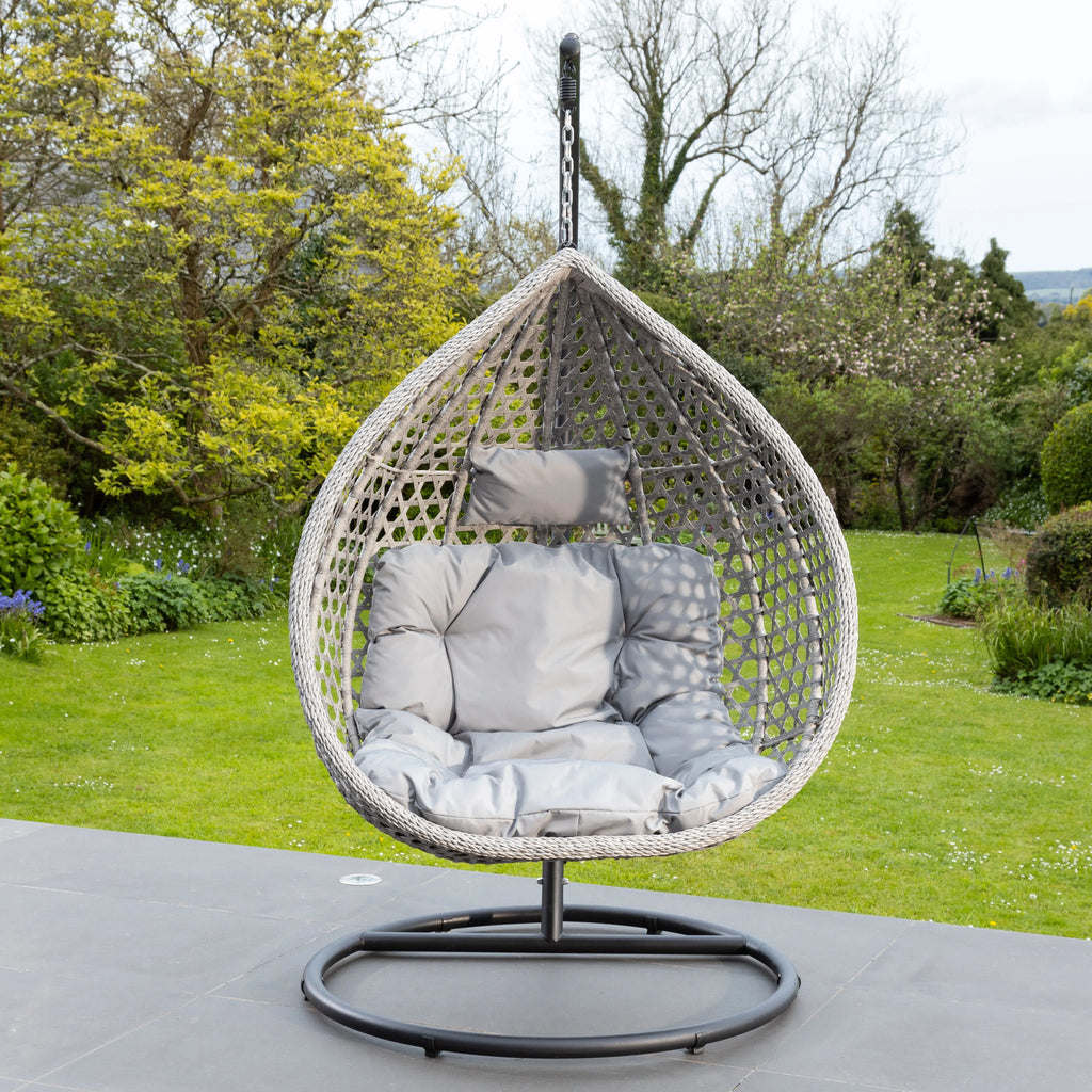 Fauteuil suspendu finition naturelle argent et gris sur pied noir | Bali My Store