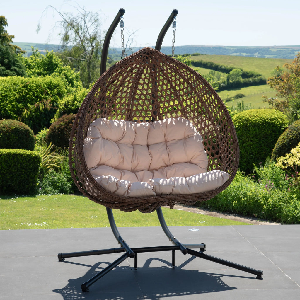 Fauteuil suspendu finition naturelle blanc crème et marron sur pied noir | Phuket My Store