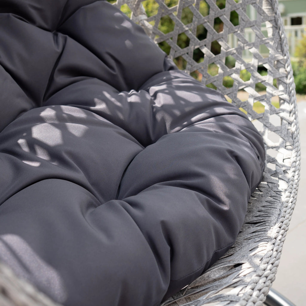 Fauteuil suspendu finition naturelle gris foncé et gris sur pied noir | Bali My Store
