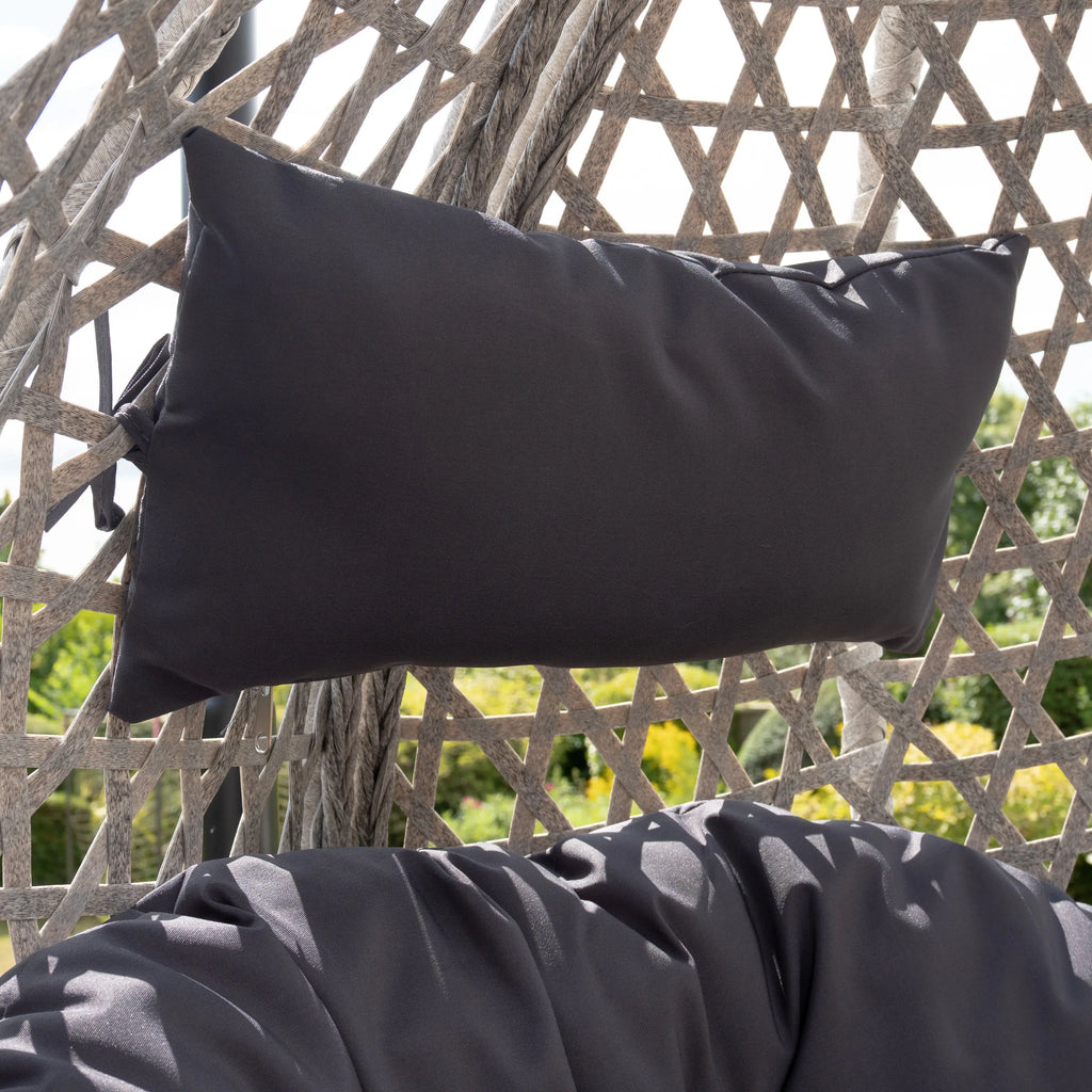 Fauteuil suspendu finition naturelle gris foncé et gris sur pied noir | Bali My Store