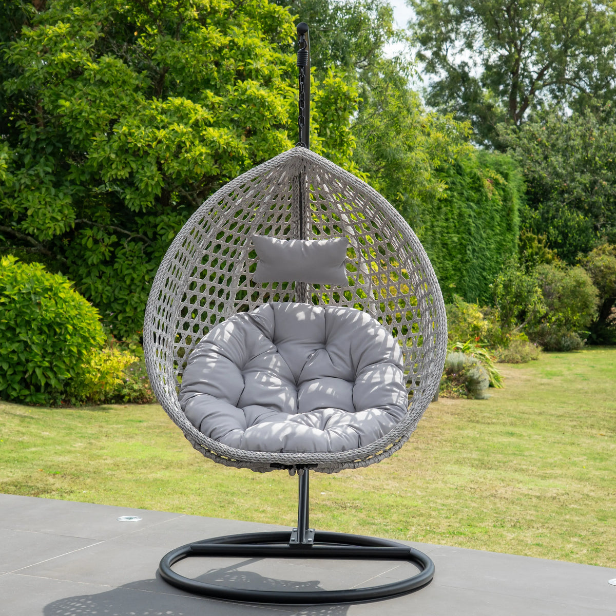 Fauteuil suspendu finition naturelle argent et gris sur pied noir | Bali My Store