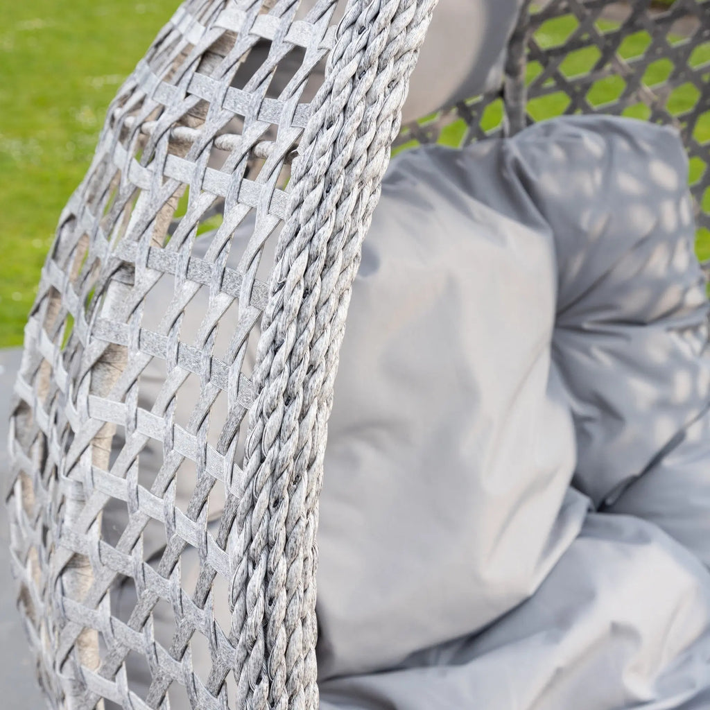 Fauteuil suspendu finition naturelle argent et gris sur pied noir | Bali My Store